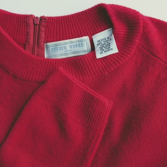 Vintage Cherry Red Crewneck Sweater 1/4 Zip Back - Picture 2 of 7